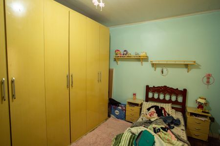 Casa à venda com 320m², 2 quartos e 2 vagas Casa à venda com 320m², 2 quartos e 2 vagasQuarto 2