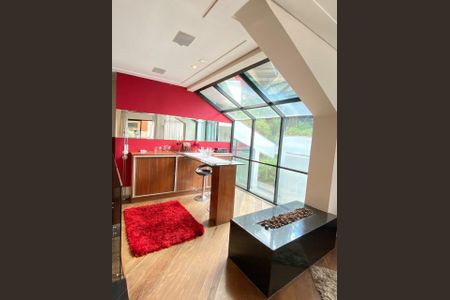 Casa de condomínio à venda com 798m², 4 quartos e 5 vagas