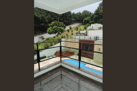 Casa de condomínio à venda com 798m², 4 quartos e 5 vagas