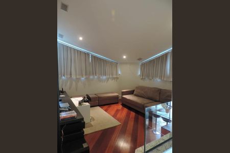 Casa de condomínio à venda com 798m², 4 quartos e 5 vagas