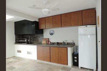 Casa de condomínio à venda com 798m², 4 quartos e 5 vagas