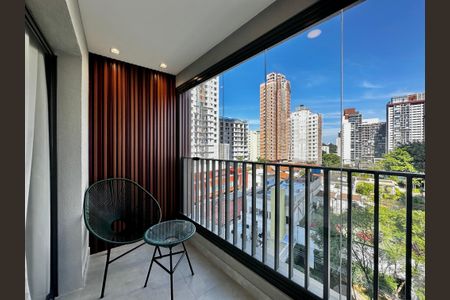 Apartamento à venda com 53m², 1 quarto e sem vaga Apartamento à venda com 53m², 1 quarto e sem vagaVaranda