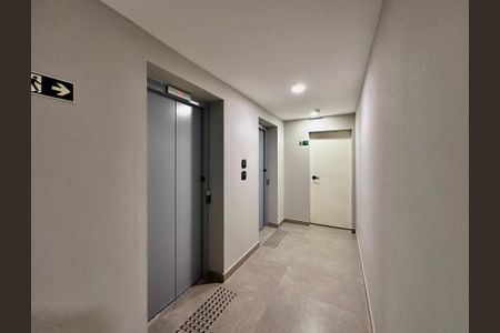 Apartamento à venda com 53m², 1 quarto e sem vaga Apartamento à venda com 53m², 1 quarto e sem vagaÁrea comum
