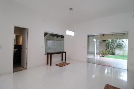 Casa para alugar com 420m², 4 quartos e 4 vagasSala de Jantar