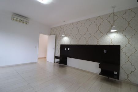 Casa para alugar com 420m², 4 quartos e 4 vagasSuíte 1