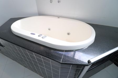 Casa para alugar com 420m², 4 quartos e 4 vagasBanheiro Suíte 1