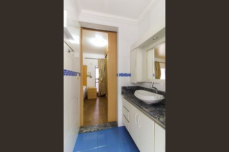 Casa à venda com 250m², 3 quartos e 3 vagas Casa à venda com 250m², 3 quartos e 3 vagasBanheiro da Suíte