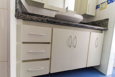 Casa à venda com 250m², 3 quartos e 3 vagas Casa à venda com 250m², 3 quartos e 3 vagasBanheiro da Suíte