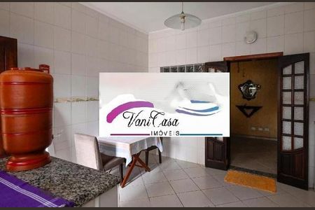 Casa à venda com 320m², 4 quartos e 4 vagas