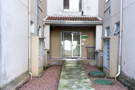 Apartamento à venda com 57m², 2 quartos e 1 vagaEntrada do Bloco