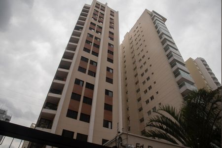 Apartamento para alugar com 130m², 3 quartos e 3 vagas Apartamento para alugar com 130m², 3 quartos e 3 vagasFachada