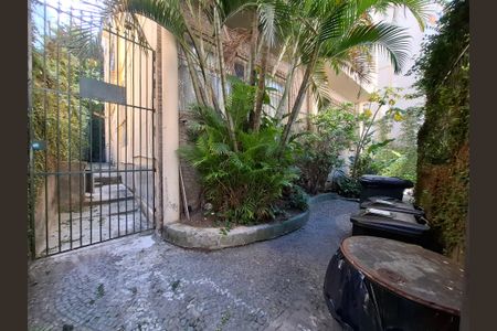 Apartamento à venda com 110m², 4 quartos e sem vagaÁrea comum