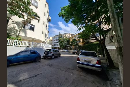 Apartamento à venda com 110m², 4 quartos e sem vagaRua