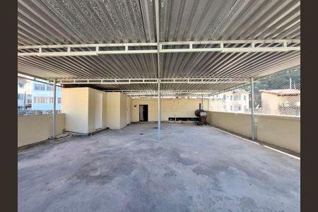 Apartamento à venda com 110m², 4 quartos e sem vagaÁrea externa