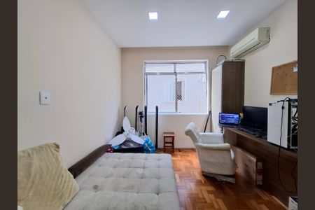 Apartamento à venda com 110m², 4 quartos e sem vagaQuarto 4