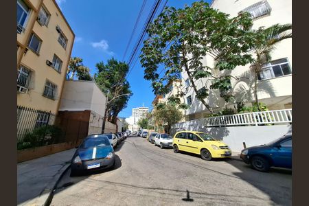 Apartamento à venda com 110m², 4 quartos e sem vagaRua
