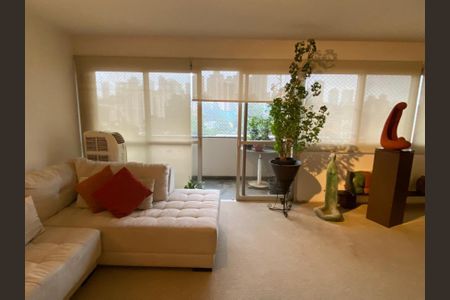 Apartamento à venda com 142m², 3 quartos e 2 vagasFoto 02