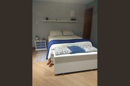 Casa à venda com 135m², 2 quartos e 2 vagas Casa à venda com 135m², 2 quartos e 2 vagasQuarto 1