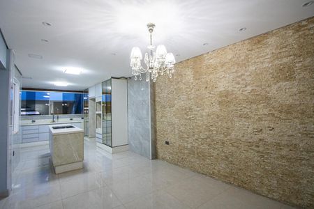 Casa para alugar com 450m², 4 quartos e 5 vagas Casa para alugar com 450m², 4 quartos e 5 vagasCopa/Cozinha