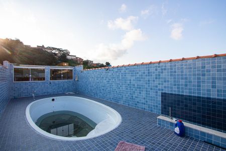 Casa para alugar com 450m², 4 quartos e 5 vagas Casa para alugar com 450m², 4 quartos e 5 vagasPiscina