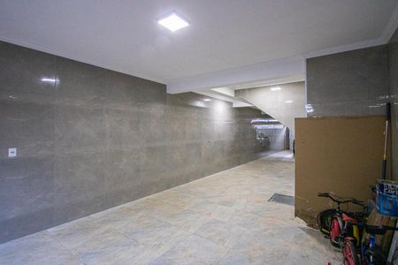 Casa para alugar com 450m², 4 quartos e 5 vagas Casa para alugar com 450m², 4 quartos e 5 vagasGaragem
