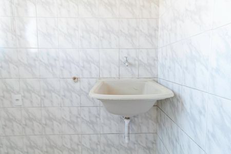 Casa de condomínio à venda com 55m², 2 quartos e 1 vaga Casa de condomínio à venda com 55m², 2 quartos e 1 vagaÁrea de serviço