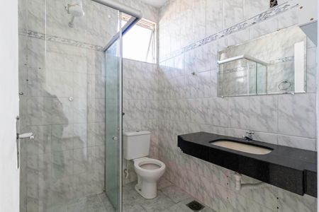 Casa de condomínio à venda com 55m², 2 quartos e 1 vaga Casa de condomínio à venda com 55m², 2 quartos e 1 vagaBanheiro social