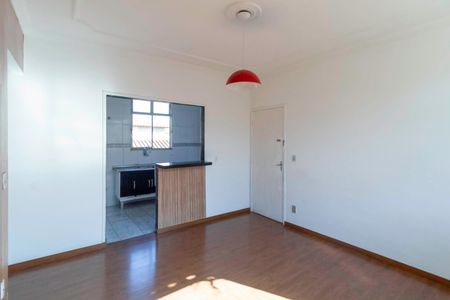 Casa de condomínio à venda com 55m², 2 quartos e 1 vaga Casa de condomínio à venda com 55m², 2 quartos e 1 vagaSala