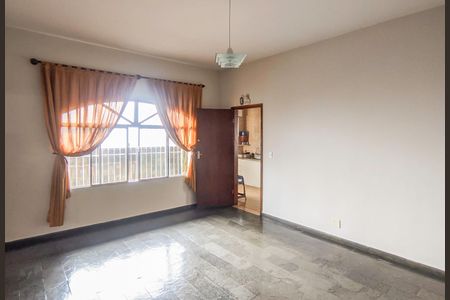 Casa à venda com 185m², 4 quartos e 1 vagaCopa