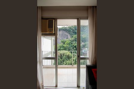 Apartamento à venda com 65m², 2 quartos e 1 vagaVaranda