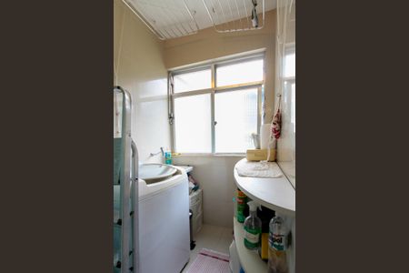 Apartamento à venda com 65m², 2 quartos e 1 vagaÁrea de Serviço