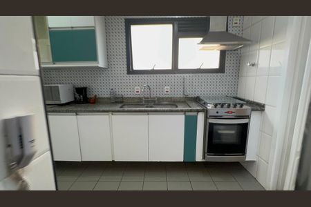 Apartamento à venda com 210m², 5 quartos e 3 vagas Apartamento à venda com 210m², 5 quartos e 3 vagasCozinha