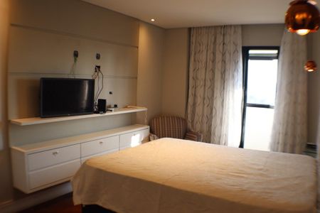 Apartamento à venda com 210m², 5 quartos e 3 vagas Apartamento à venda com 210m², 5 quartos e 3 vagasSuíte 1