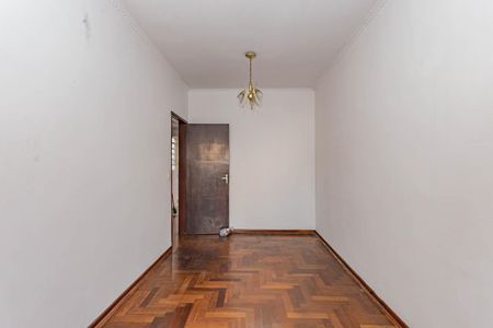 Casa à venda com 139m², 2 quartos e 3 vagasSala