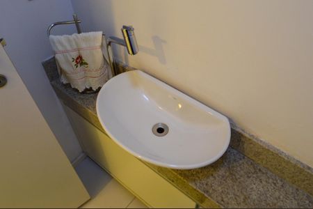 Apartamento para alugar com 158m², 4 quartos e 2 vagasLavabo