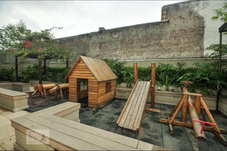 Apartamento para alugar com 158m², 4 quartos e 2 vagasÁrea comum - Playground