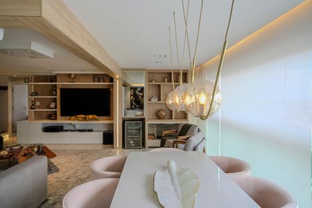 Apartamento à venda com 264m², 3 quartos e 4 vagasVaranda