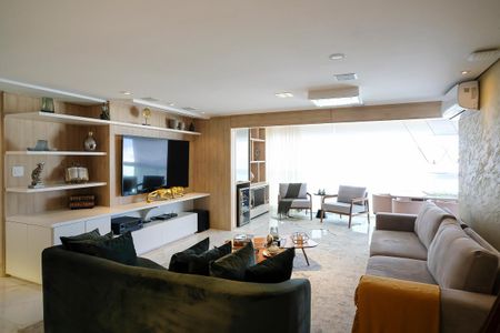 Apartamento à venda com 264m², 3 quartos e 4 vagasSala