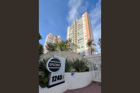 Apartamento à venda com 264m², 3 quartos e 4 vagasFachada + plaquinha