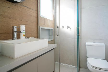 Apartamento à venda com 264m², 3 quartos e 4 vagasBanheiro da suíte 2
