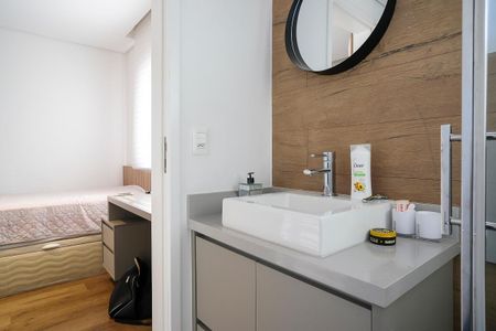 Apartamento à venda com 264m², 3 quartos e 4 vagasBanheiro da suíte 2