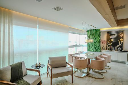 Apartamento à venda com 264m², 3 quartos e 4 vagasVaranda