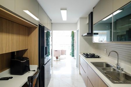 Apartamento à venda com 264m², 3 quartos e 4 vagasCozinha