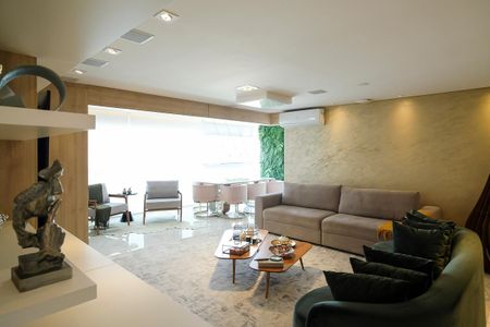 Apartamento à venda com 264m², 3 quartos e 4 vagasSala