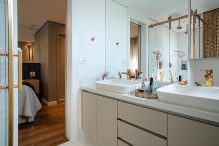 Apartamento à venda com 264m², 3 quartos e 4 vagasBanheiro da suíte 1