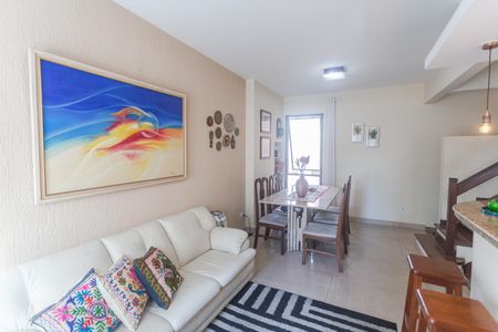 Apartamento à venda com 68m², 2 quartos e 2 vagasSala