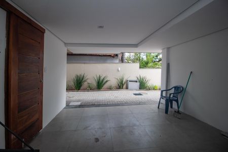 Casa de condomínio à venda com 120m², 3 quartos e 1 vagaGaragem