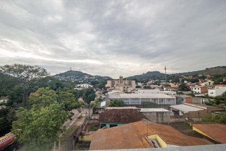 Casa de condomínio à venda com 120m², 3 quartos e 1 vagaVista