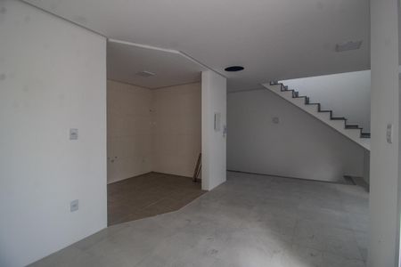 Casa de condomínio à venda com 120m², 3 quartos e 1 vagaSala