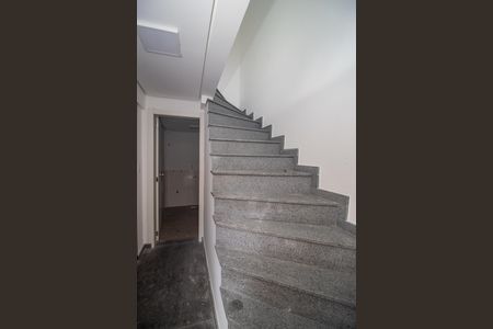 Casa de condomínio à venda com 120m², 3 quartos e 1 vagaHall